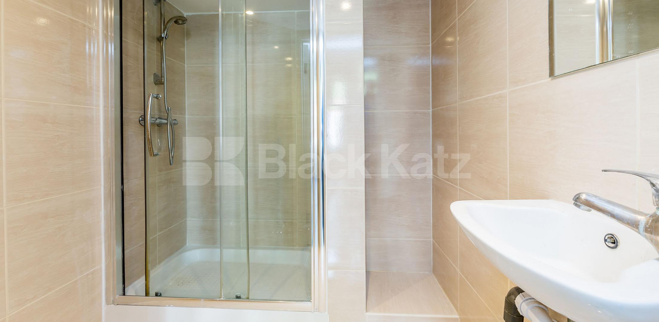 			NEW INSTRUCTION!, 1 Bedroom, 1 bath, 1 reception Flat			 Sutherland Avenue, MAIDA VALE